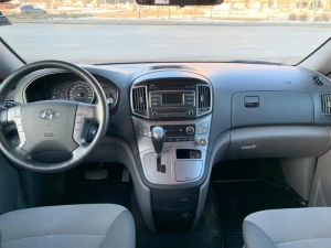 Hyundai H-1 (Grand Starex)